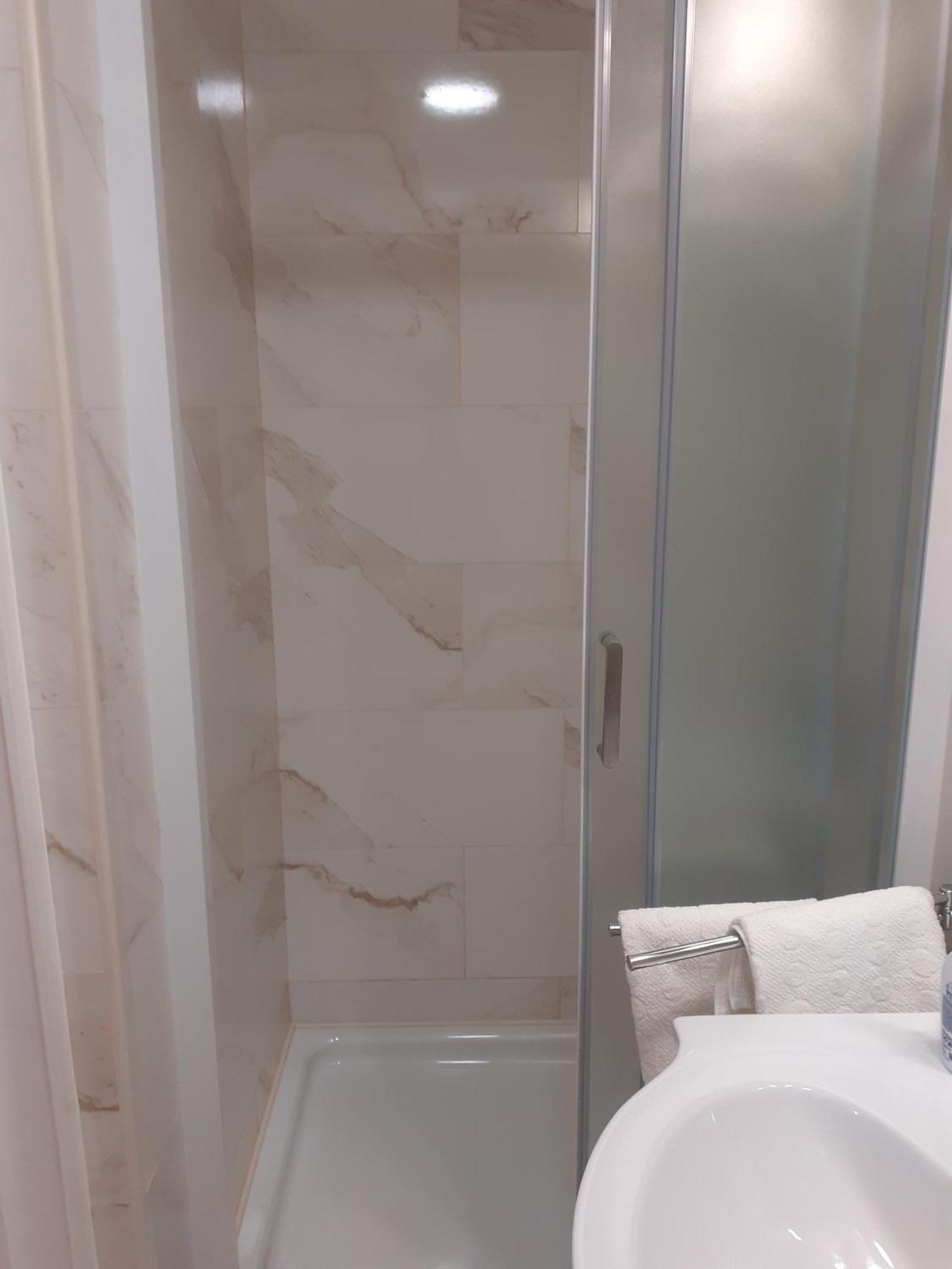 Guesthouse Apartment Bozica Бол Екстер'єр фото